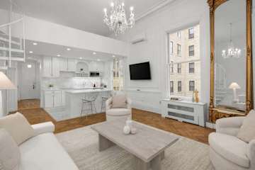 Photo #12 of Washington III | Stunning Gold Coast 1BR Loft