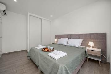 Elegant Flat with Balcony in Lagos by HostWise photo 3