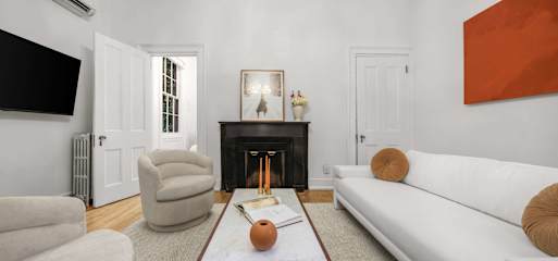 Photo #12 of Washington V | Charming Gold Coast 1BR Loft