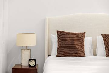 Photo #14 of Washington V | Charming Gold Coast 1BR Loft