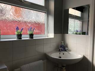 Stylish 2BR House in Coventry - Ideal for Business and Groups