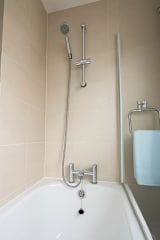 Spacious Coventry House: WiFi, Parking, Great for Groups