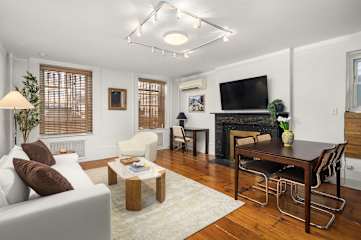 Photo #1 of Washington I | Historic Gold Coast 1BR