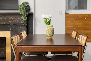 Photo #10 of Washington I | Historic Gold Coast 1BR