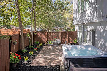 Walkable East Nashville | Private Suite W/ Hot Tub