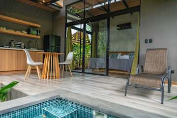 Raya Bungalow, aire acondicionado y piscina privada