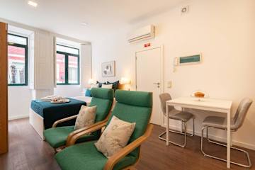 Art District Studio - Bombarda Gem by HostWise photo 2
