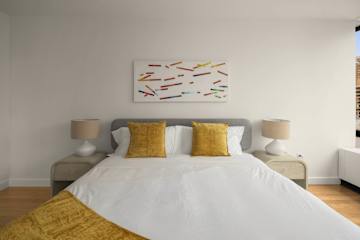 Photo #6 of Sutton Landing | 17th-floor 2BR w/Doorman, Gym, and Pool