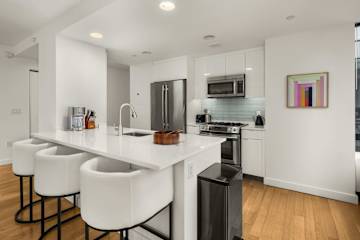 Photo #4 of Skyline VI | 12th-floor 3BR w/Doorman, Gym, and Pool