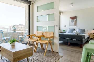 Modern 1BR Retreat in Nunoa | Ultimate Comfort