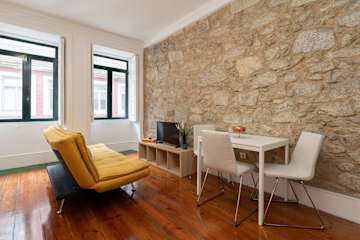 Lovely Rustic Studio | City Center by HostWise photo 2