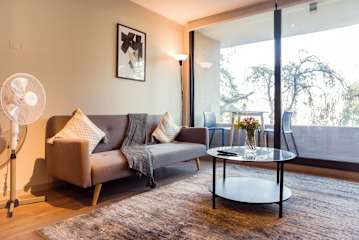 Modern 1BR Urban Oasis in Providencia | Chic Stay