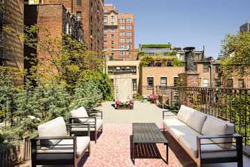 Photo #3 of Washington VI | Full-Floor Gold Coast 2BR Loft