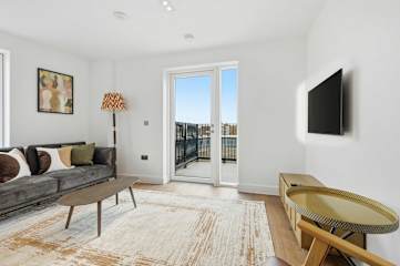 Limehouse Suites Cypress photo 3