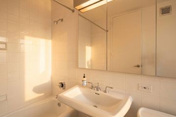 Photo #17 of River Villa | 17th-floor 4BR w/Doorman, Gym, Pool