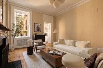 Photo #3 of Washington IV | Sun-drenched Gold Coast 2BR Loft