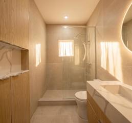 Photo #7 of Washington IV | Sun-drenched Gold Coast 2BR Loft