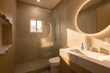 Photo #8 of Washington IV | Sun-drenched Gold Coast 2BR Loft