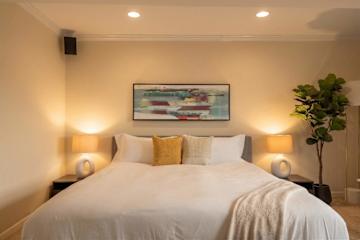 Photo #18 of Noho Triplex | 3BR Townhouse Triplex w/Private Yard