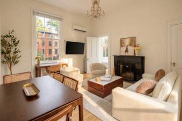 Preview for Washington V | Charming Gold Coast 1BR Loft by Haus