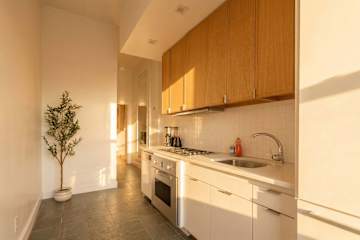 Photo #3 of Washington V 