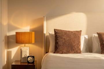 Photo #8 of Washington V 