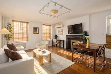 Preview for Washington I | Historic Gold Coast 1BR by Haus