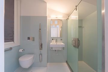 Porto Lounge Hostel - Spacious Room | Terrace photo 5