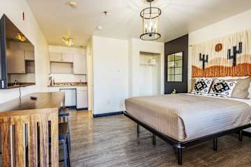 Cozy Tolleson Studio with Pool Access