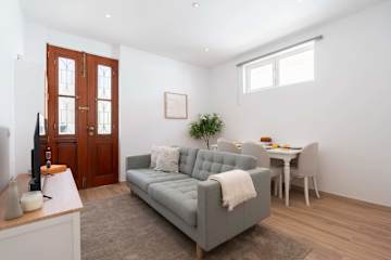 Relaxed Patio & Jacuzzi Flat by HostWise photo 3