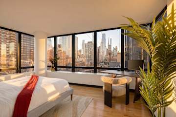 Photo #4 of Skyline II 