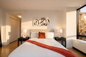 Photo #5 of Skyline II 