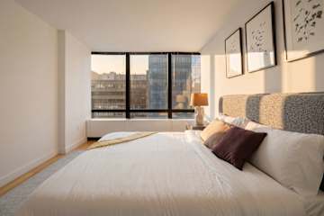 Photo #11 of Skyline II 