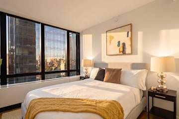 Photo #13 of Skyline II 