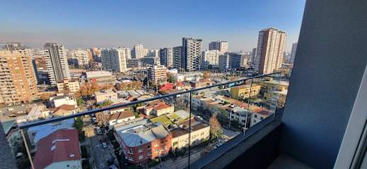Apartment with Pool, Balcony, and Nearby Metro!