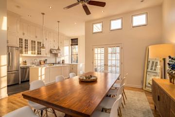 Photo #3 of Soho Place 