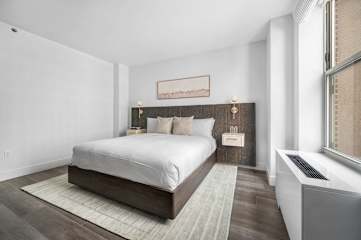 17John: Superior King Studio Apartment