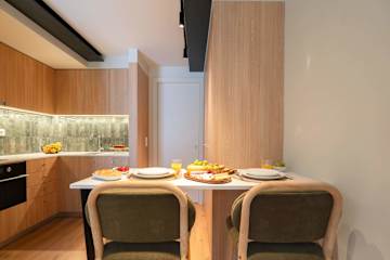 Comfort & Light in Central Porto by HostWise photo 3