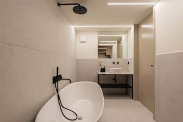 Luxe Open Space by HostWise photo 3