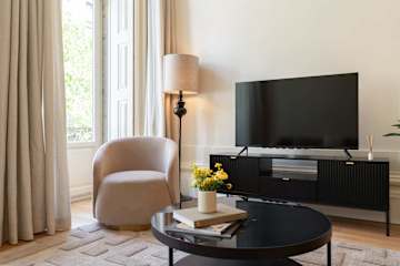 Luxe Open Space by HostWise photo 5