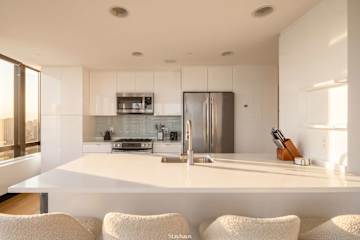 Photo #16 of Sutton Penthouse