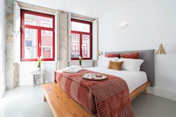Stylish Flat with Terrace & Jacuzzi by HostWise photo 2