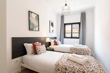 Comfy Minimalist Flat by HostWise photo 3