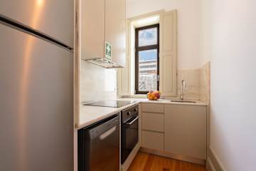 Modern Flat with Terrace & Garage by HostWise photo 5