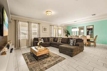Luxury Villa in Davenport | Private Pool & Spa