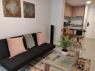 Santiago: Modern Apt with Balcony, Kitchen & WiFi
