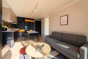 Providencia Apt Perfect Stay: Pool, Gym & Balcony!