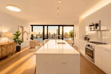 Photo #13 of Embassy II