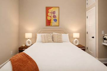 Photo #8 of Madison Loft III