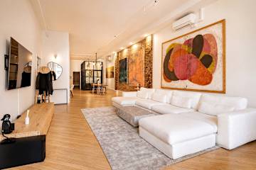 Photo #2 of Union Penthouse